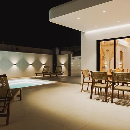 Moon Villa