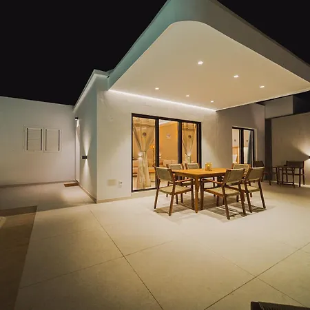 Villa Moon *